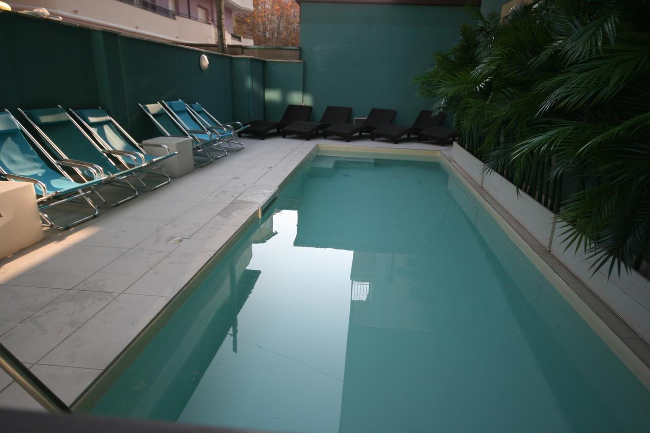 Apartahotel Paradise