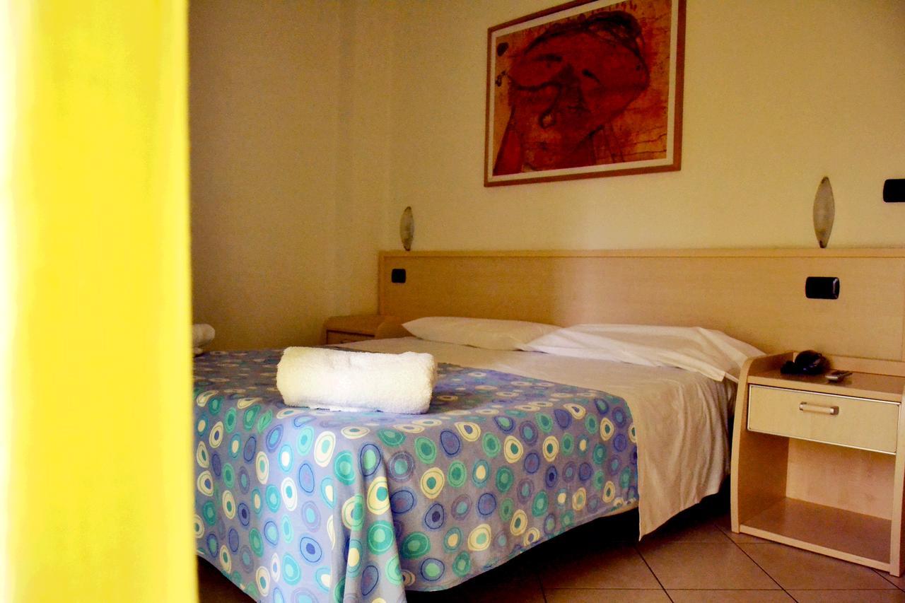 Paradise Apartahotel 3*